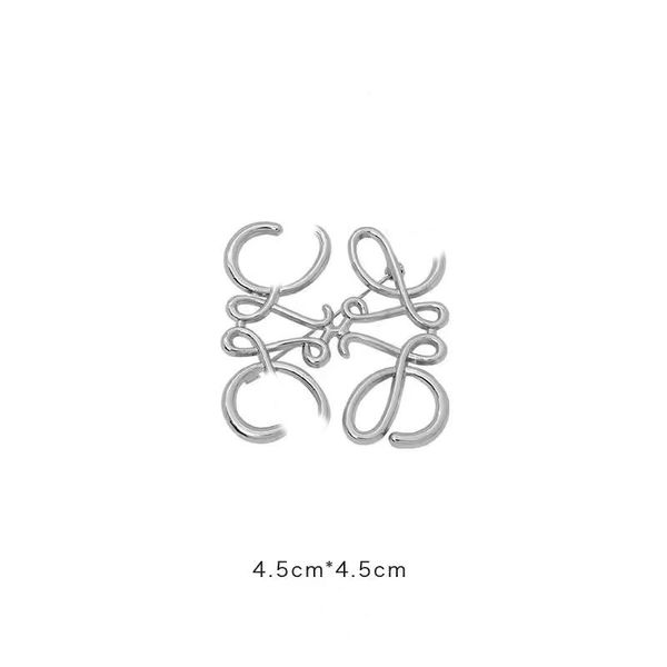 

hollow pins brooch luxury designer jewelry for women gold silver letter broochs mens classic brand breastpin suit dress ornament, Gray