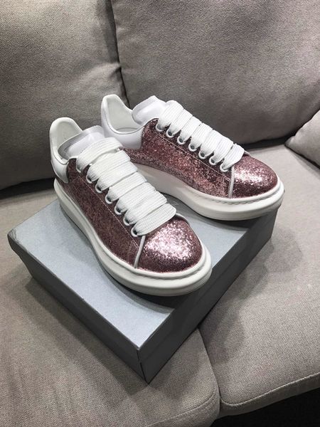 

designer woman shoe leather lace up men fashion platform oversized sneakers white black mens womens luxury velvet suede casual shoes chaussu