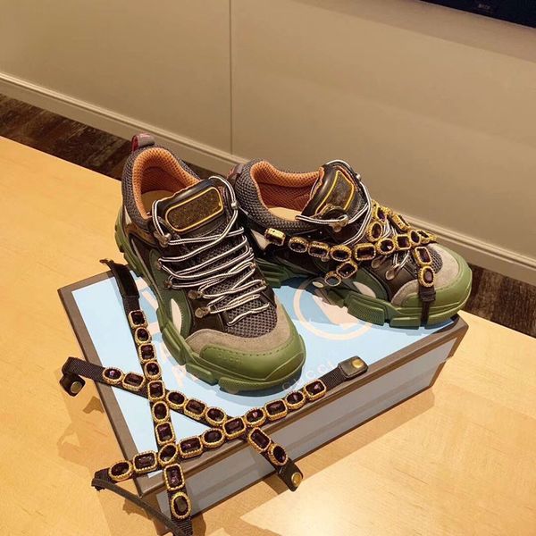 

designer men's casual shoes fashion women's leather shoes vintage trainer sneakers white and black men's 0808