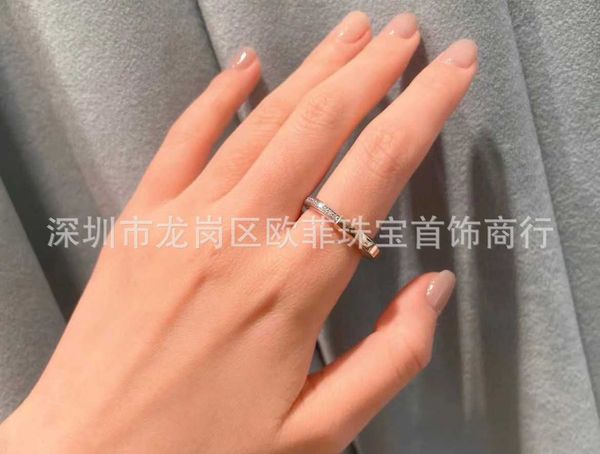 

high version v gold plated 1.0 mijin new lk color separation electroplated half diamond lock ring t-shaped minimalist style with logo, Silver