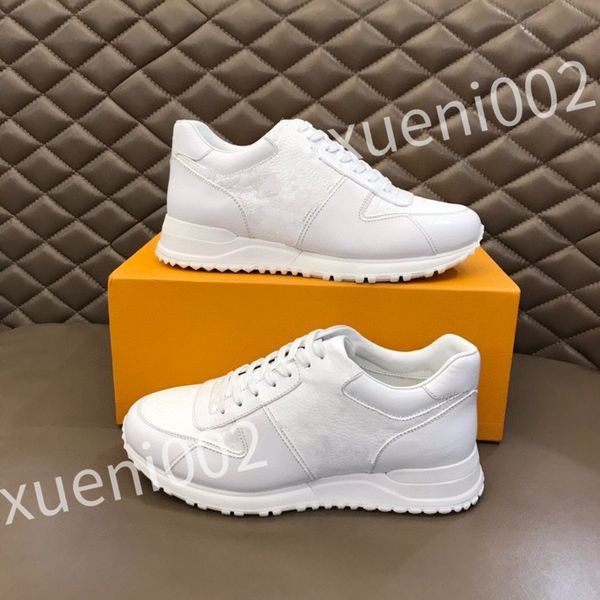 

2023 new luxurys runner shoes designer sneakers for mens breathable mesh stylish look classic color design sneaker comfortable sole shoes rd, Black
