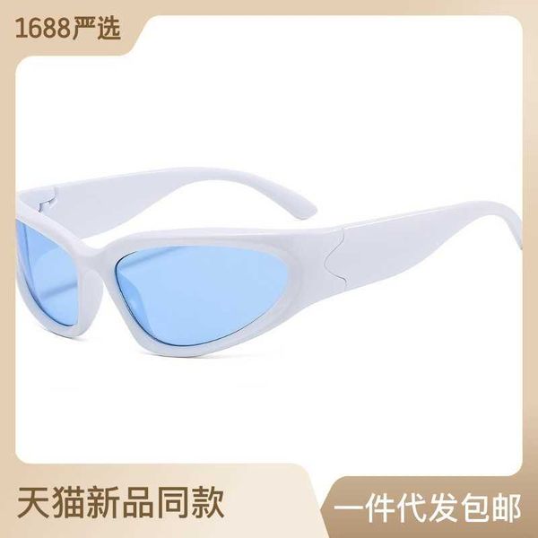 

plastic fashion sterling antique silver hip hop personalized cyber red y2k summer sunglasses, White;black