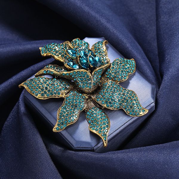 

pins brooches women elegant large crystal flower luxury brooches badges lady casual party banquet shiny boutique pins accessories corsage 23, Gray