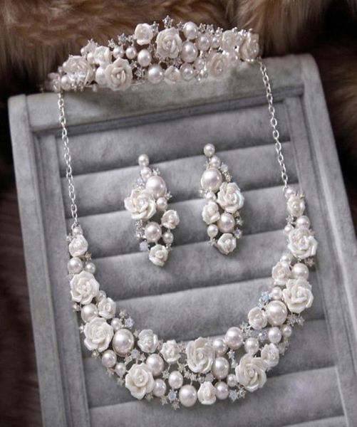 

in stock white rose pearl bridal jewelry sets necklaceearringstiaras crowns rhinestones wedding accessories3230435