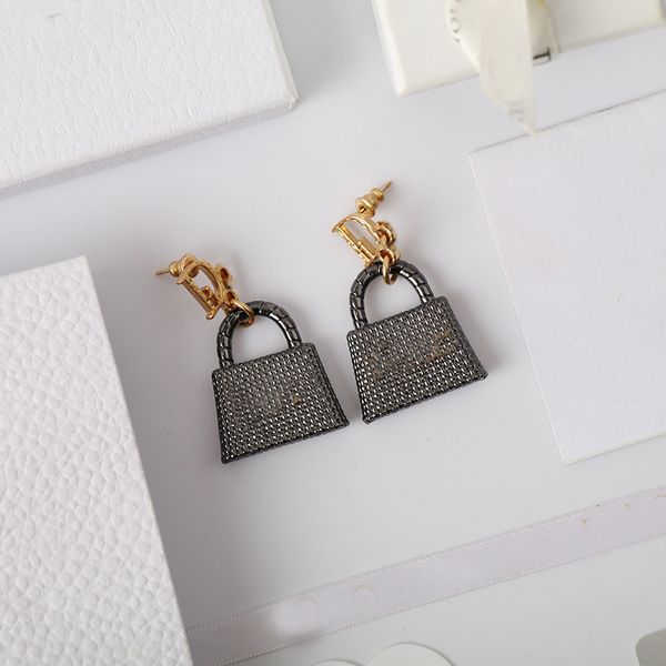 

luxury designer earrings for women making of stainless steel plated rose gold earring back with letter inlaid diamond womens earring fashion, White