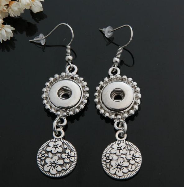 

10 pair 12mm snap button noosa flower earrings fashion jewelry is suitable for the fast button and the charm of floating5356386, Silver