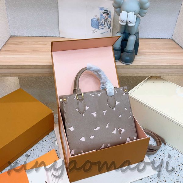 

women designer shoulder bags totes handbags embossed flower onthego gm mm leather shopping handbag purse female backpack size: 25cm*20cm b01