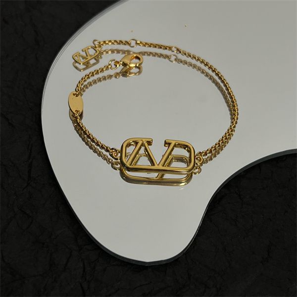 

designer v letter logo charm bracelet jewelry luxury women jewelry cuff pearl metal valentinolies gift gold bracelets 56, Golden;silver