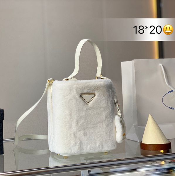 

5A large-capacity classic tote handbag luxury designer women shopping evening bags shoulder crossbody elegant travelling bag for ladies, Black