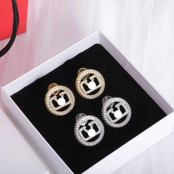 

fashion designer valentino huajia v letter circular full diamond silver needle small earrings for women's fashion and exquisite earring, Golden