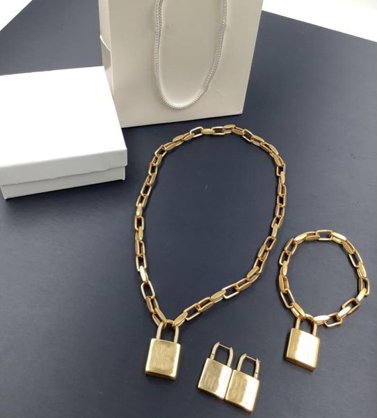 

fashion gold lock necklace pendant chains for lady party wedding lovers gift hip hop bracelet earrings with box7069121, Black