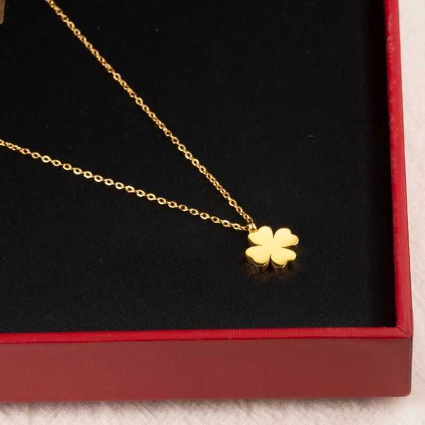 

van clover necklace anti-allergic non-fading titanium 18k colorful lucky clover necklace for women, Silver