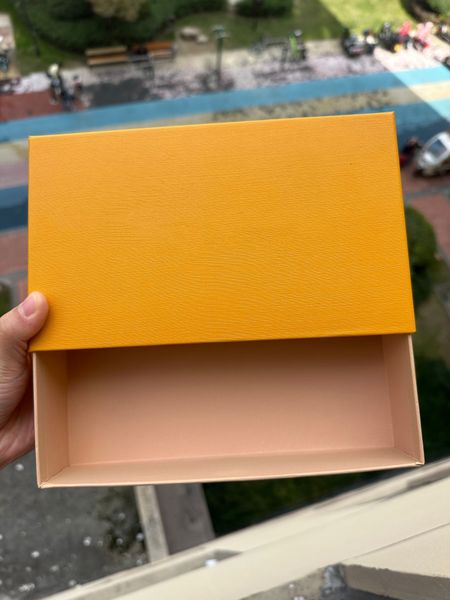 

fast link for box double boxs dhl shippiing extra epacket shippiing cost please contact customer service before you make order, Black