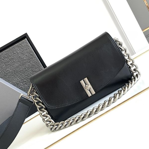 

designer chain bag shoulder bag men's and women's crossbody bag fashion casual underarm bag envelope bag internet celebrity the sa
