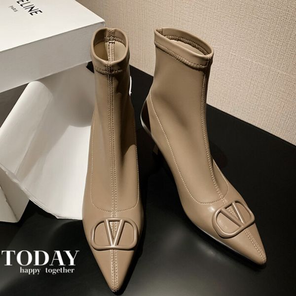 

boots 2023 women's autumn and winter elastic slim leg short fashion pointed thin high heels comfortable large 230810, Black