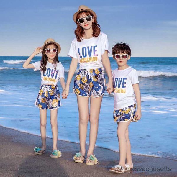 

family matching outfits family matching outfits summer beach mum daughter dad son cottont-shirt shorts holiday matching couple clothes r2308, Blue