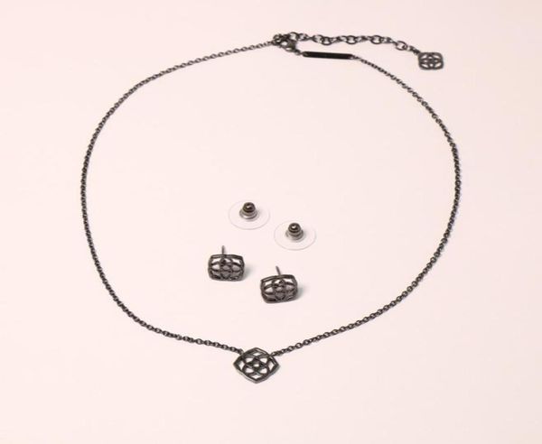 

basic flower earrings necklace set in black metal0123443733578025711, Silver