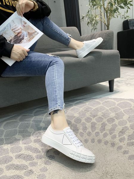 

2023 designer sneakers oversized casual shoes white black leather luxury velvet suede womens espadrilles trainers mens women flats lace 0809