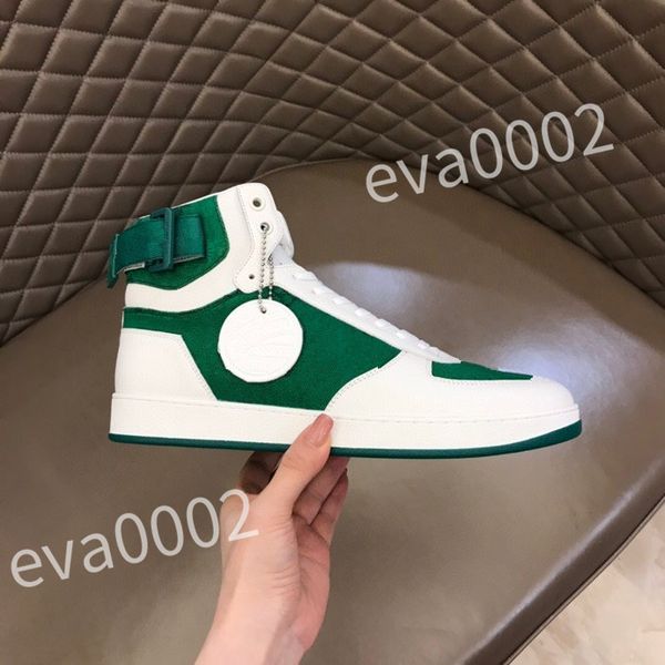 

2023 men runner shoes designer sneakers for mens breathable mesh stylish look classic black grey color design sneaker rd0810