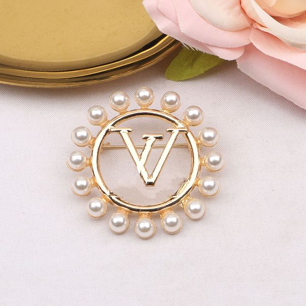 

classical brooch designer letter retro gift gold color pins women fashion broche large beads female clothes suit alloy brooch for hats class, Gray