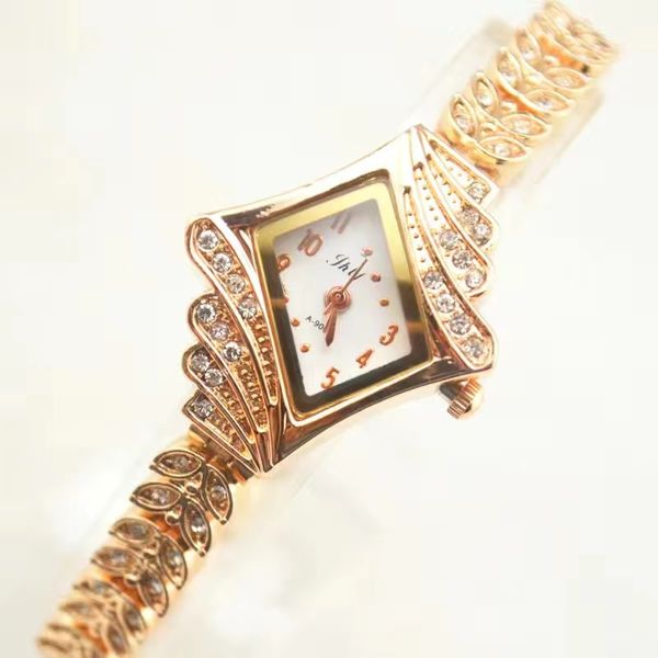 

fashion korean style watch bracelet luxury jewerly designer for woman 18k rose plated silver shell women gold chain men fashion jewelry cjew, Black