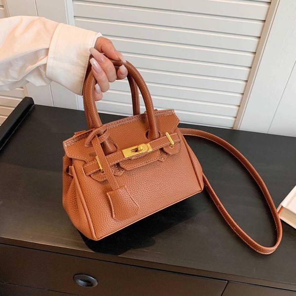 

casual h ermes brikiss shoulder bags for women online store advanced bag 2023 new style niche design one shoulder messenger texture versatil