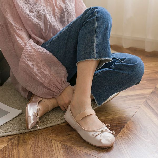 

dress shoes tinghon classic silk ballet shoes elastic band ballet shoes women round toe bowtie women flats elegant valentine shoes 230809, Black