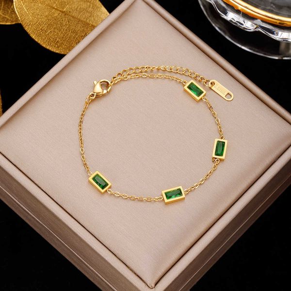 

Luxury GU brand Fashion jewelry Valentine's Day gift Trend Anti fading Grandmother Green Diamond Bracelet Female Zircon Inlaid Fresh Titanium Steel Handpiece