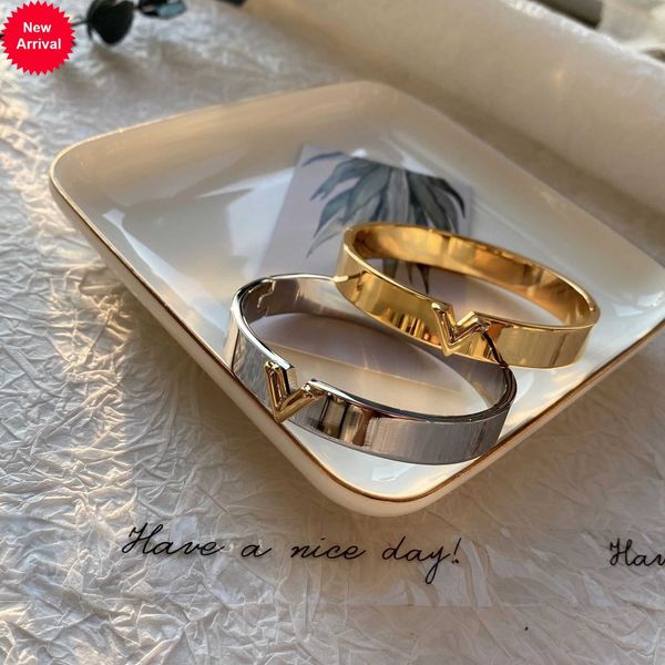 

titanium steel bangle women love designer bracelets silver rose gold bangles v letter color narrow bracelet fashion jewelry lady party gifts, Black