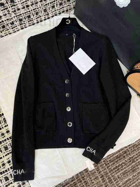 

women's knits & tees designer 2023 early autumn new cuff letter jacquard v-neck fashion versatile wool knitted cardigan women va92, White