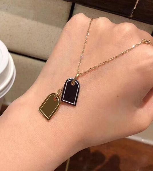 

zb008yx classic fashion brand gold silver 2colors tags pendants clavicle chain pendant necklace bracelet with gift box3446069