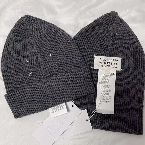 

gentle monster quadrangle knitted hat street men's and women's mm6 grey solid color round woolen hat, Blue;gray