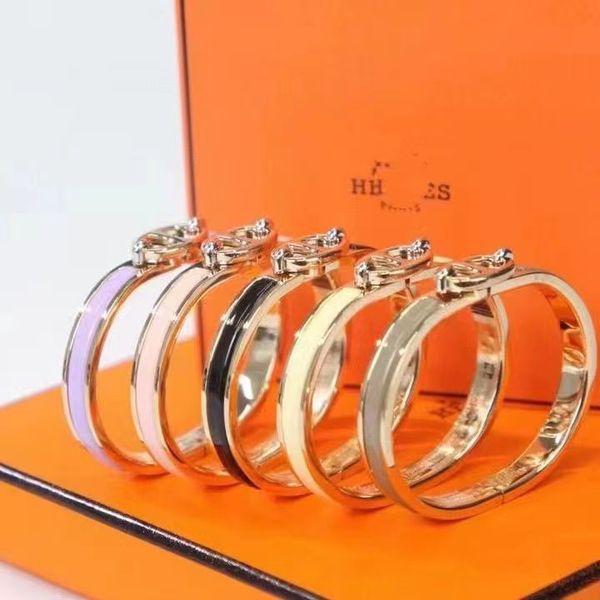 

classic luxury titanium steel pig nose bracelet silver plated diamonds fashion women jewelry simple fashion wedding gifts, Golden;silver