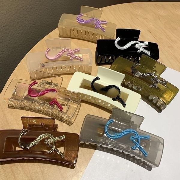 

luxury barrettes designer womens girls letter hairpin brand classic versatile leisure hairclips fashion candy color acrylic shark hairpin ha, Golden;silver