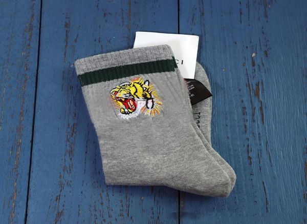 

designers design luxury men039s socks fashion letter pattern casual sock7009817, Black