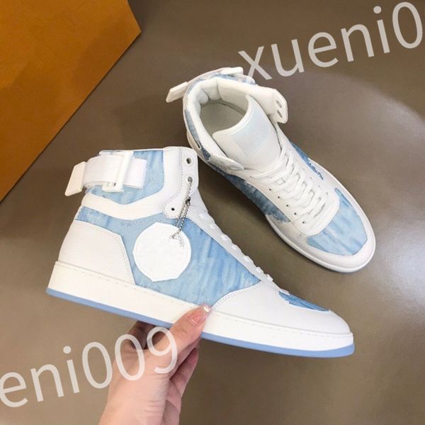 

2023 new luxurys thick soled casual shoes women travel leather lace-up sneaker fashion lady flat designer running trainers platform men gym, Black