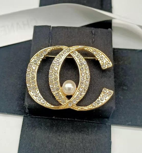 

design pearl diamond brooch women crystal rhinestone letters brooches suit pin fashion jewelry clothing decoration3250804, Gray