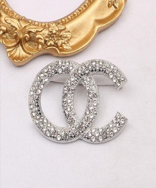 

whole 20 styles inlay diamond pearl brooches luxury design brand double letter 18k gold plated brooch geometric round sweater 9640089, Gray