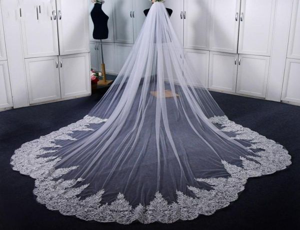 

luxury long lace appliqued bridal veil high end one layer soft tulle retro veil with comb 4 meters bride veils hair accessoreis fo4643877, Black