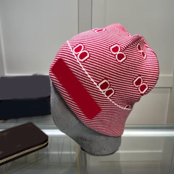

red black beanie designer hat knitted wool hat soft skull caps windproof cold resistant fashionable casual letter twill winter bonnet stretc, Blue;gray