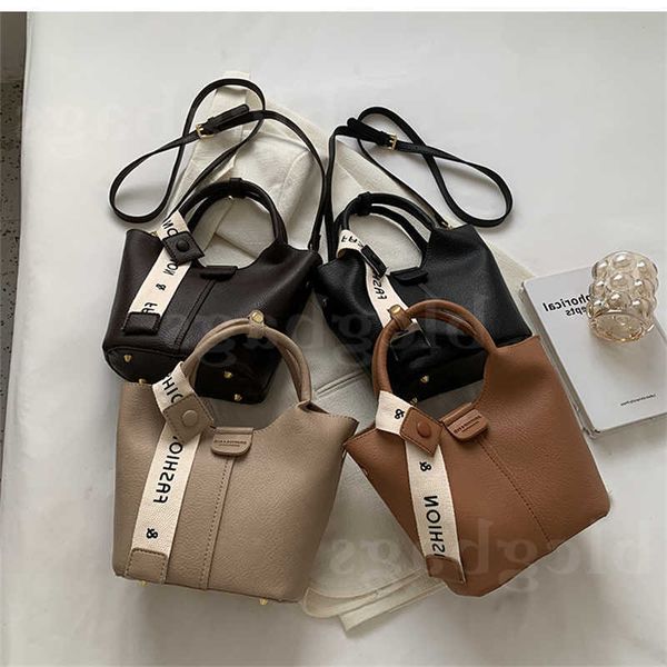 

hbp shoulder bags popular retro 2023 autumn winter new women's messenger portable bucket bag