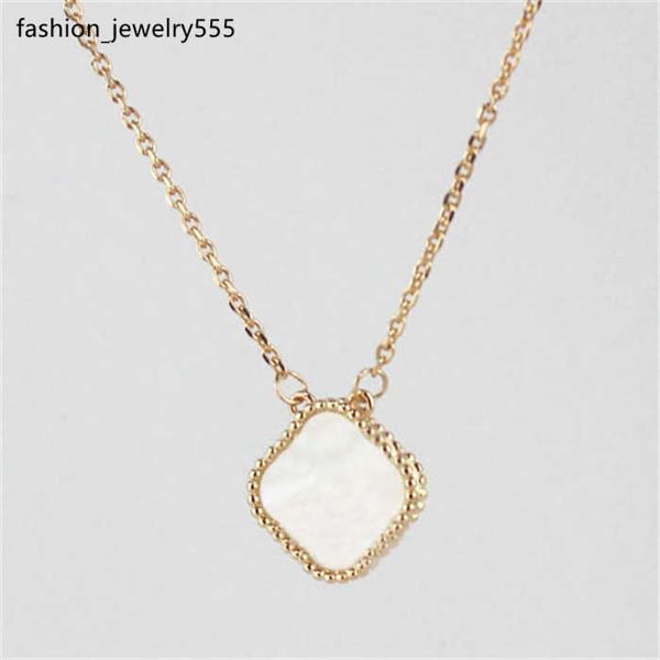 

pendant necklaces luxury designer clover necklace womens fashion 15mm flowers four-leaf cleef pendant necklace jewelry for neck gold chain n, Silver