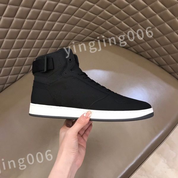 

fashion designer casual trainers runner flat platform for mens womens extra height and refined details engraved sneakers rd0810, Black