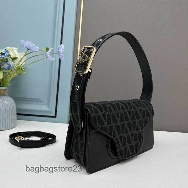 

versatile high fashion one star small designer valentiino handbag bag shoulder crossbody bags street style square lady underarm leather purs