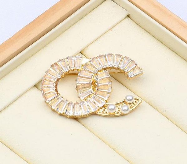 

2color women 18k gold plated brand letter brooch ins pearl rhinestone crystal metal broochs suit laple pin fashion jewelry accesso3901390, Gray