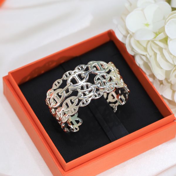 

luxury brand designer bangle copper classic pig nose round hollow circle wide cuff open bracelet for women jewelry party gift, Black