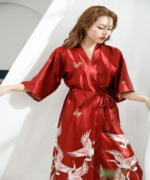 

ladies sleepwear dress bathrobe beauty bride039s morning dress silk kimono robe pajamas nightdress sleepwear broken flower kimo9961029, Black;red