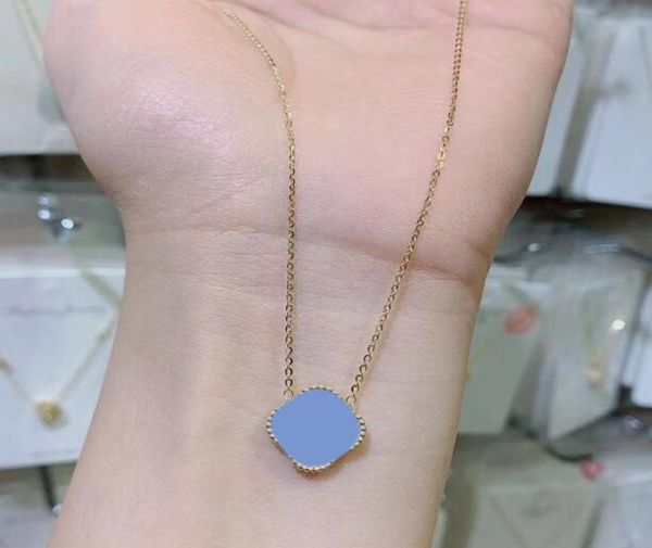 

classic necklace fashion elegant clover necklaces gift for woman designer jewelry pendant 18 color with box2431393, Silver