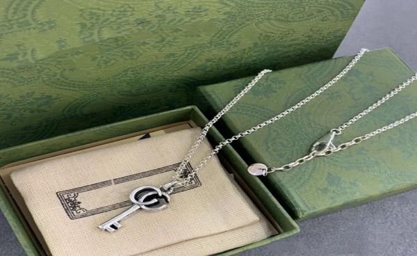 

luxury designer necklaces classic key pendant jewelry retro carving keys necklacess couples party holiday gift good4697672, Silver