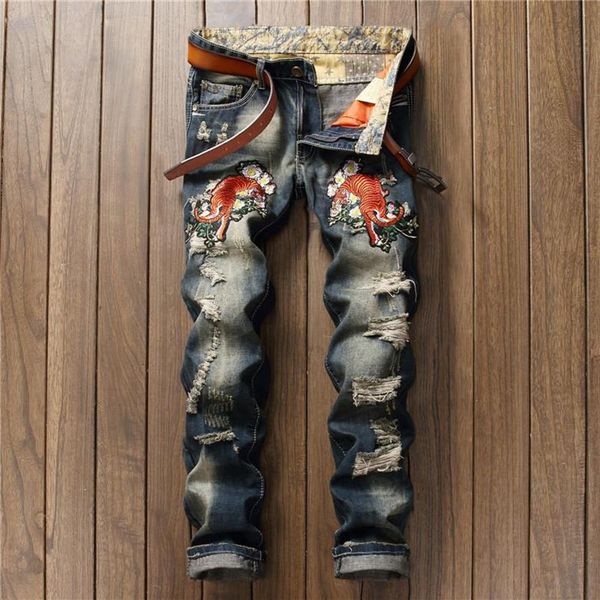 

leosoxs embroidery tiger men jeans hole distressed bleached washed male cowboy straight casual floral denim fashion jeans270z, Blue
